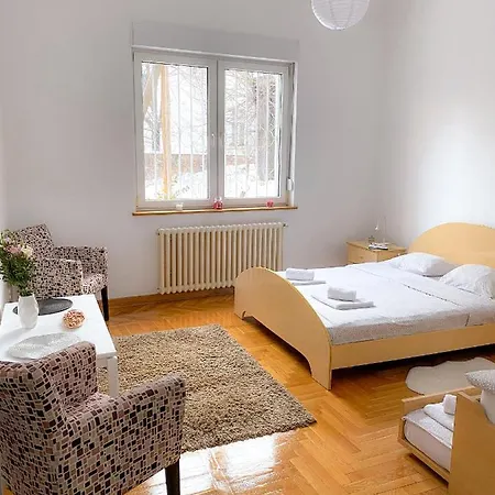 Apartament Bueno *